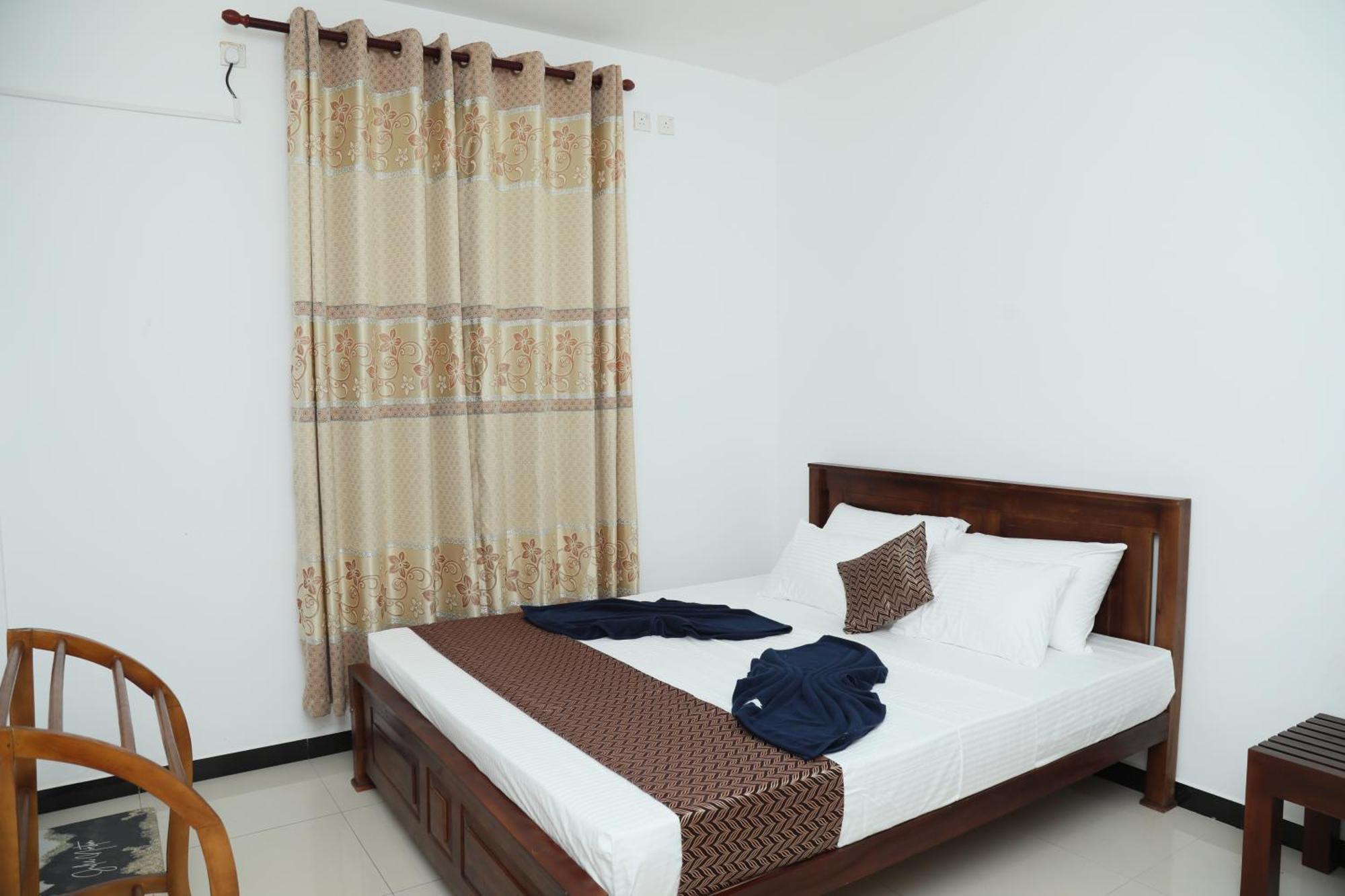 Crystal Wave Holiday Resort Polhena ماتارا المظهر الخارجي الصورة