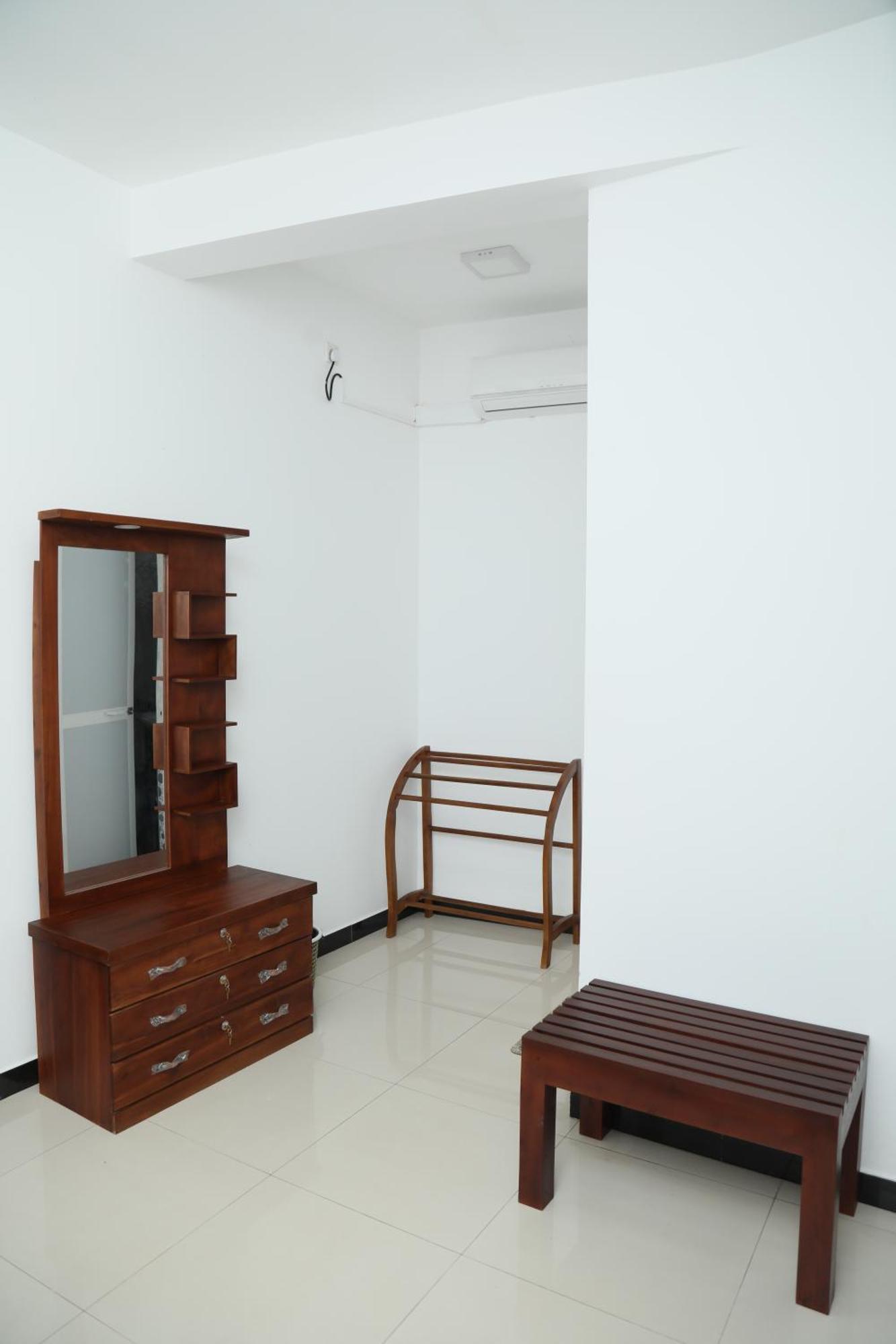 Crystal Wave Holiday Resort Polhena ماتارا المظهر الخارجي الصورة