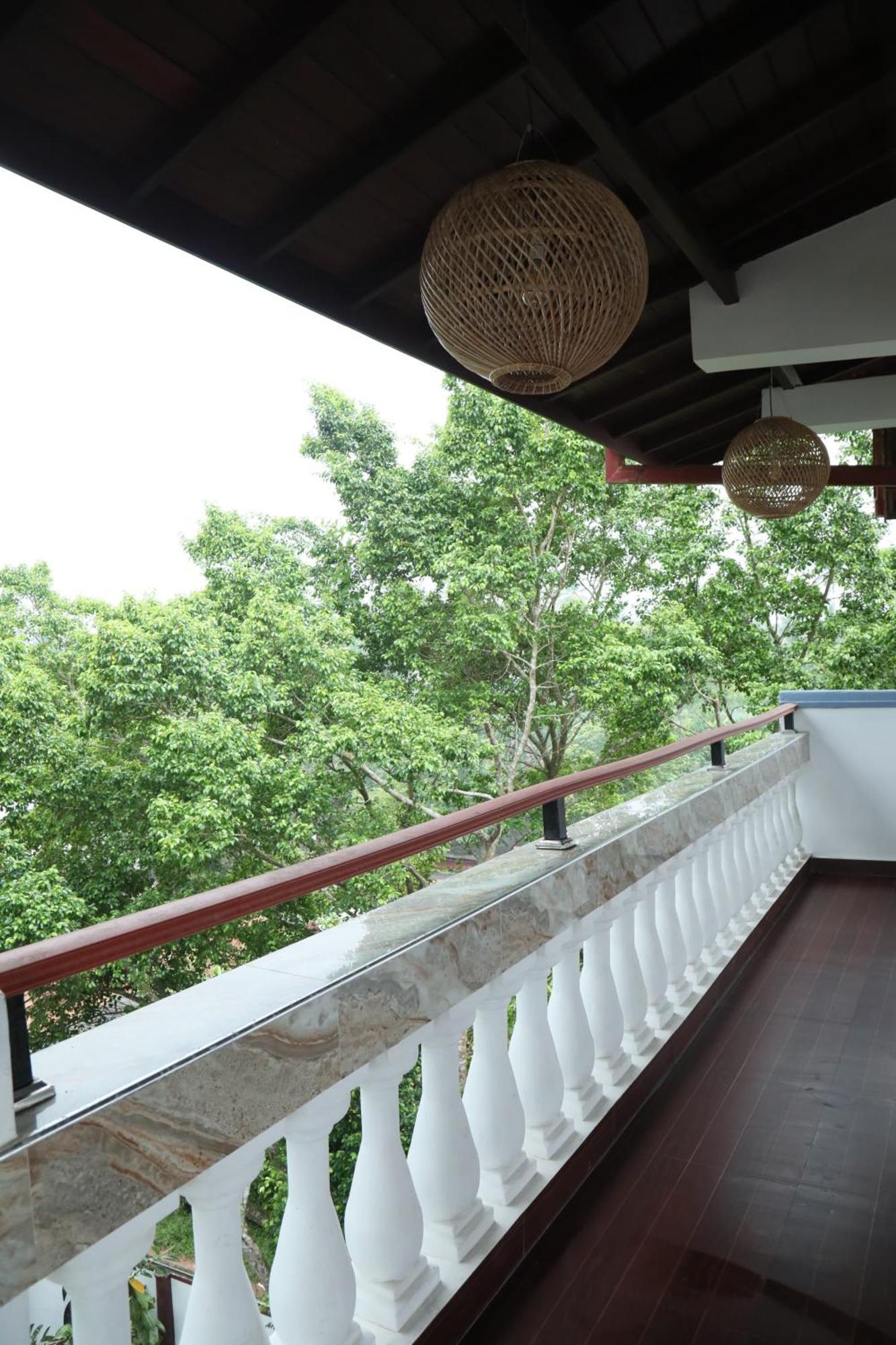 Crystal Wave Holiday Resort Polhena ماتارا المظهر الخارجي الصورة